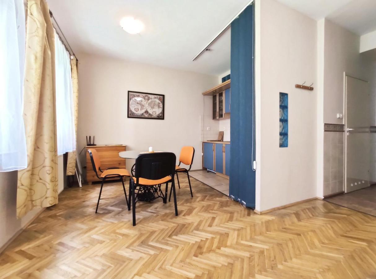 Plac Nowy 8A By Homeprime كراكوفيا المظهر الخارجي الصورة